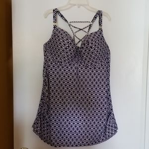 Plus Size 44C Swim Tank NWOT 22/24